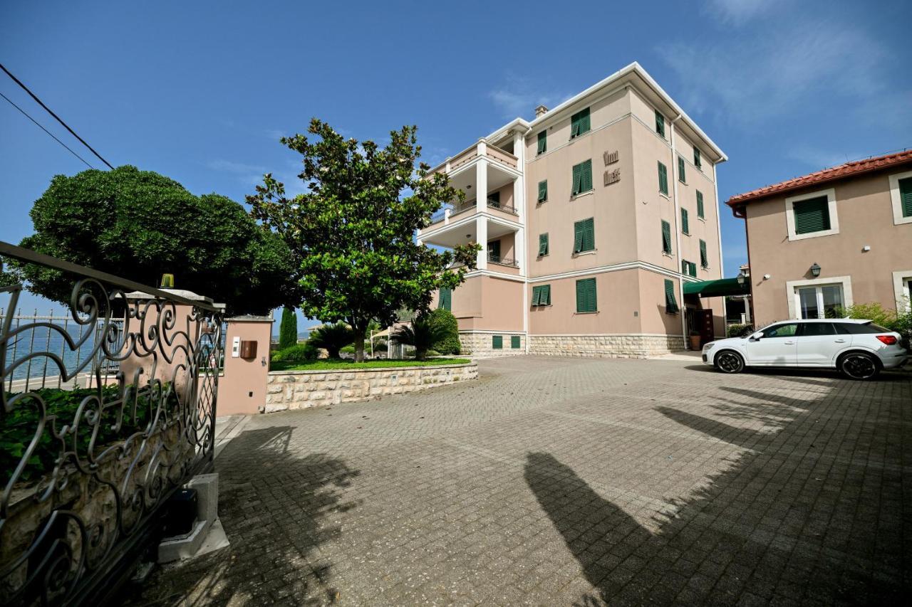 Villa Hresc S Ζαντάρ Εξωτερικό φωτογραφία